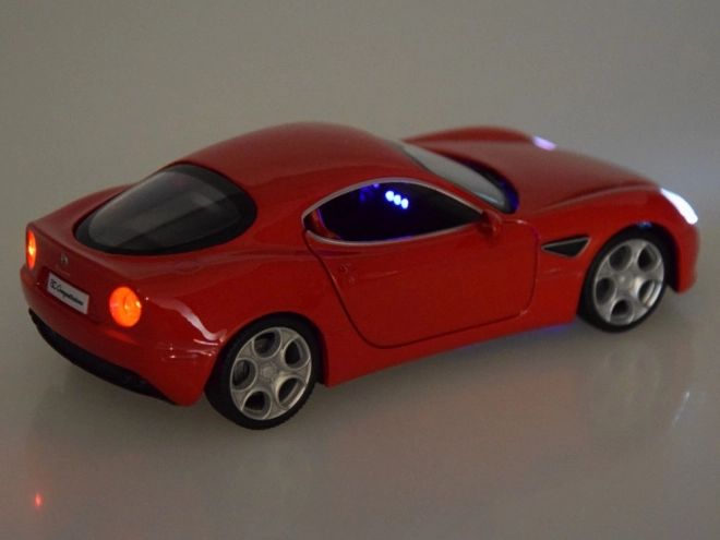 Metallmodellauto Alfa Romeo 8C Competizione im Maßstab 1:32 mit Lichtern