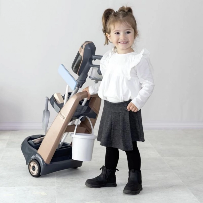Wagen für kleine Putzkraft mit Staubsauger Rowenta