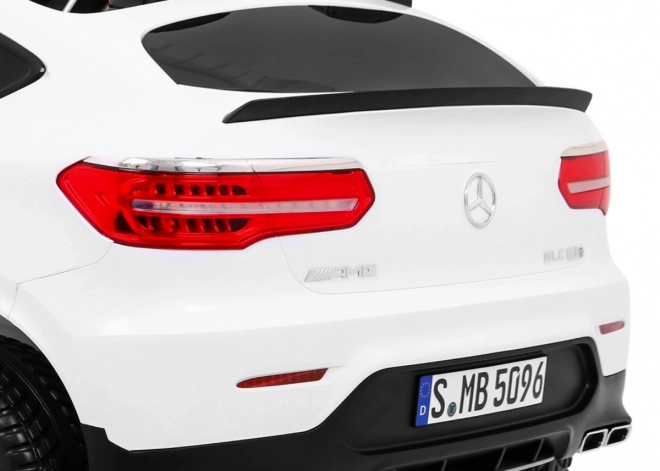 Mercedes GLC 63S Kinderauto Weiß + 4x4 + MP4 + LED + Ökoleder + Langsamer Start + EVA