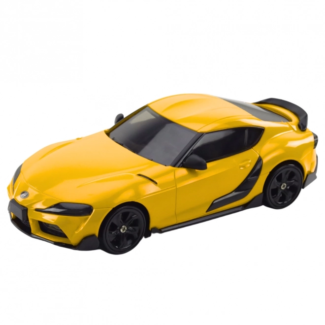 Gelbes ferngesteuertes Drift Auto 4WD