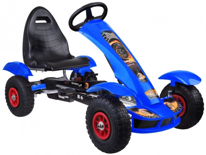 Grüner Sport-Gokart mit aufblasbaren Rädern