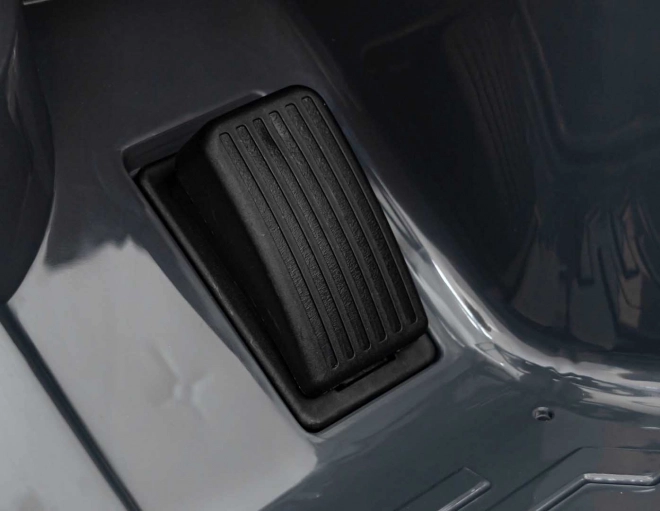 Audi RSQ E-TRON Fahrzeug Grau