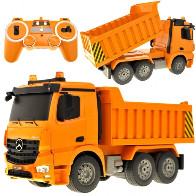 Ferngesteuerter Mercedes-Benz Arocs Kipplaster