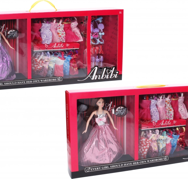 Puppe mit Kleiderschrank und Modeaccessoires