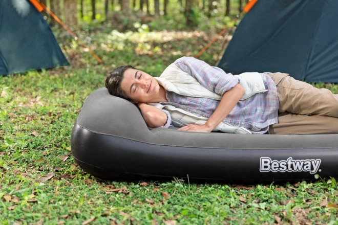 Aufblasbare Matratze Bestway Tritech mit USB-Pumpe