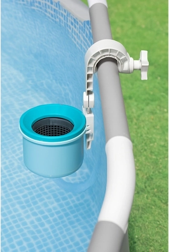 Einfache Montage am Beckenrand