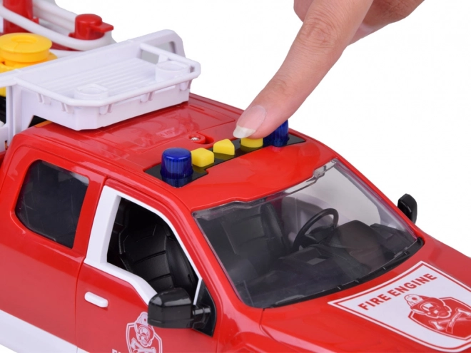 Feuerwehrwagen mit Drehschlauch und Pumpe für Kinder