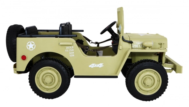 Retro-Militärfahrzeug für Kinder mit 4x4-Antrieb, Platz für 3 und EVA-Reifen