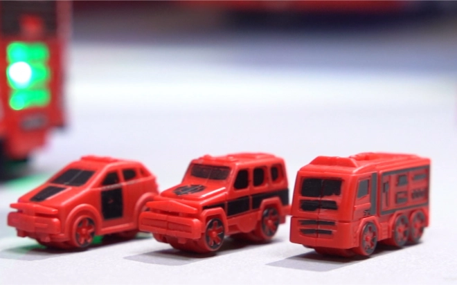 Interaktives Feuerwehrfahrzeug mit beweglicher Leiter