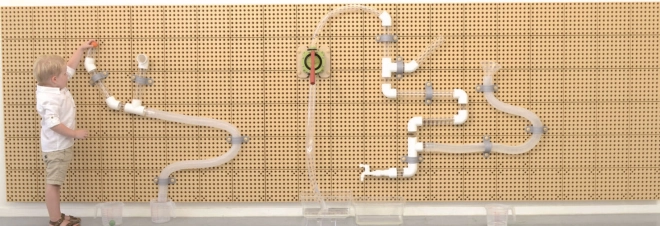 Hydraulisches Bausystem für Kinder von Masterkidz