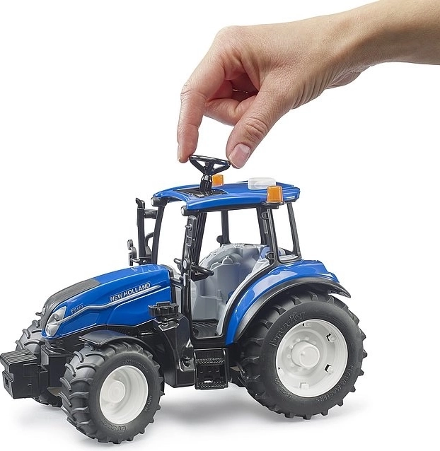 Bruder Traktor New Holland T5.120