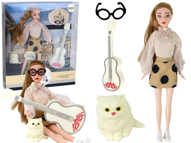 Kinderpuppe Emily mit Gitarre, Brille und Katze