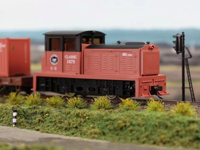 Elektrische Eisenbahn mit klassischer Lokomotive und Steuerungseinheit H0 1:87