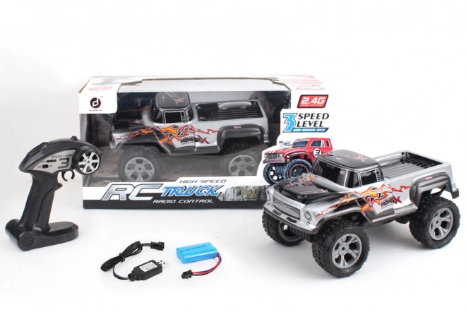 R/C Monster Truck mit Dreigang-Getriebe