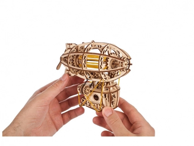 Ugears 3D Holzpuzzle Steampunk-Luftschiff