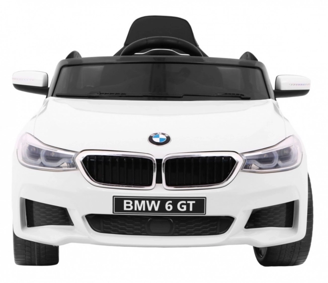 BMW 6 GT Weißes Auto mit Batterie + Fernbedienung + langsamer Start + EVA + Gurte + LED MP3