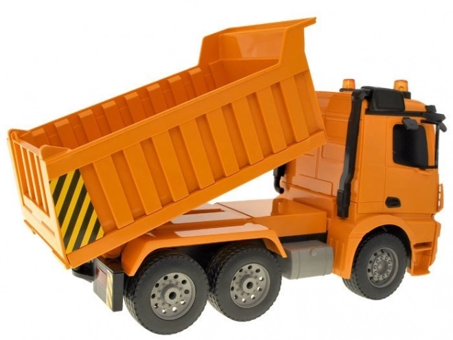 Ferngesteuerter Mercedes-Benz Arocs Kipplaster