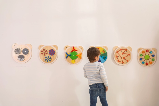 Holzspielzeug Bär für die Wand