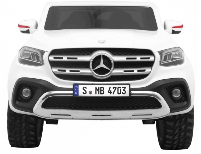 Mercedes Benz Klasse X für Kinder weiß + Fernbedienung + 4x4 + MP4 + Gepäckträger + LED + EVA