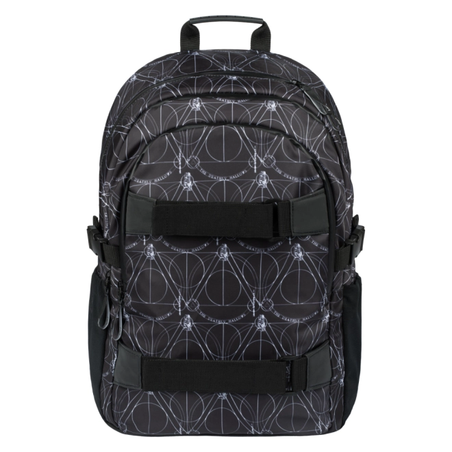 Stilvoller Rucksack mit Riemen für ein Skateboard
