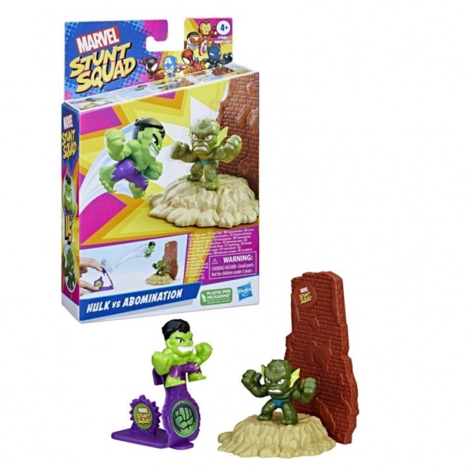 MARVEL AVENGERS STUNT SQUAD FIGUR UND FEATURE FIGUREN AST