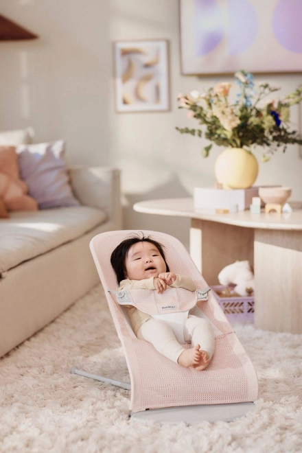 BABYBJÖRN - Wippe BALANCE SOFT MESH - Grau/Weiß – Rosa/Weiß