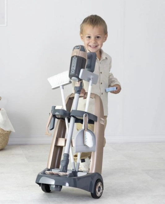 Wagen für kleine Putzkraft mit Staubsauger Rowenta