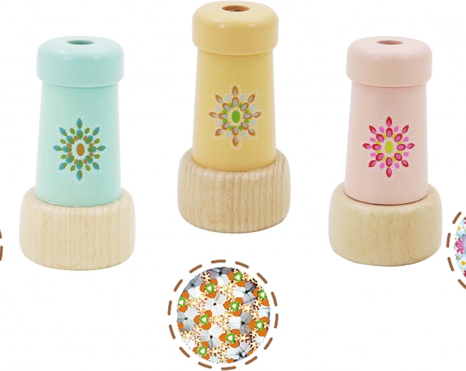 Kaleidoskop aus Holz, bunt