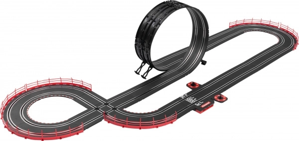 Adrenalinreicher Looping und Kreuzung für maximalen Spaß