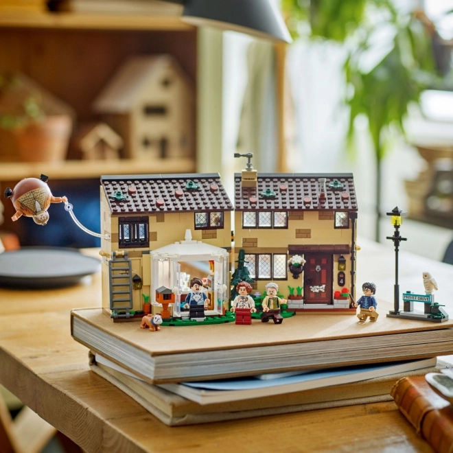 LEGO Harry Potter Privet Drive: Besuch von Tante Magda