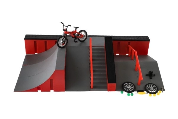 Skatepark Set mit Rampe und Finger-Skateboard