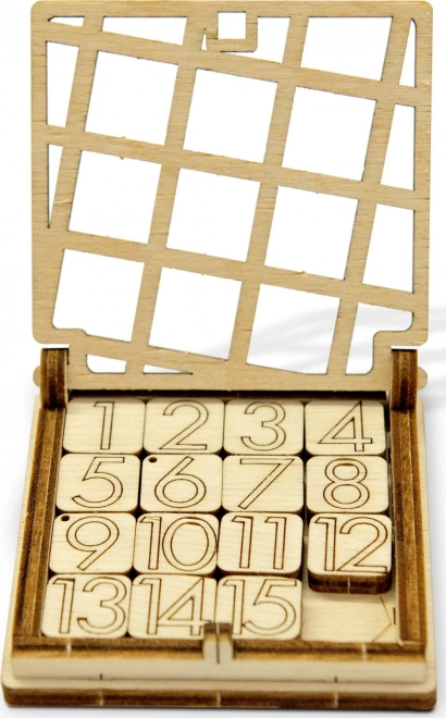 Holzpuzzle 3D Schiebespiel