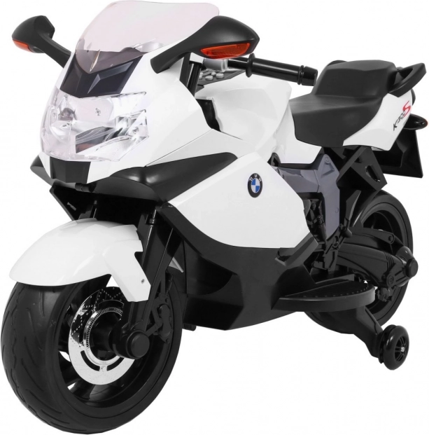 Realistisches Design der lizenzierten BMW K1300 S