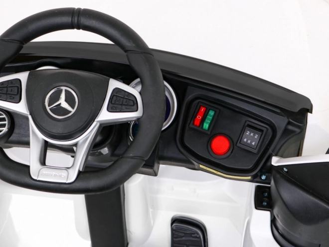 Mercedes Benz GLC63S für Kinder weiß + Fernsteuerung + 4x4 Antrieb + MP3 LED + EVA + sanfter Start