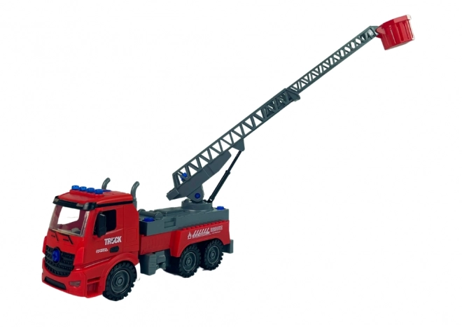 Rotes Feuerwehrfahrzeug zum Zerlegen mit Schraubendreher