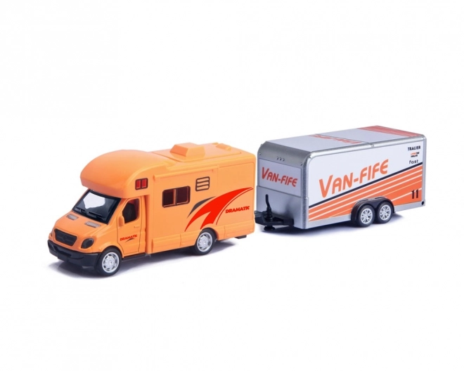 Karavan mit Anhänger