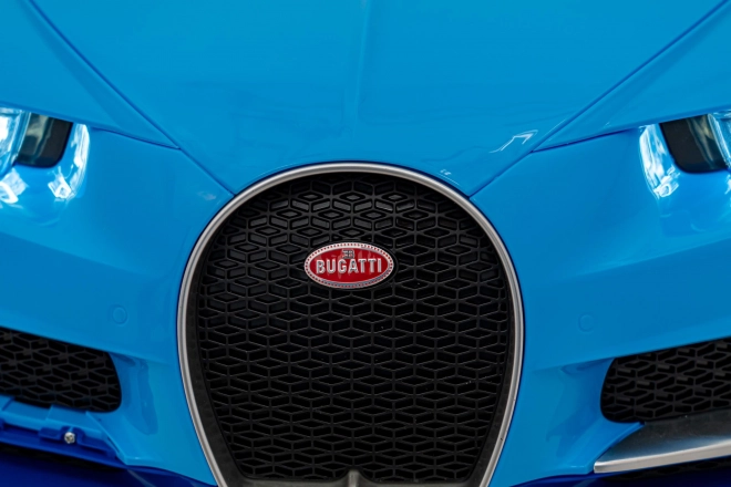 Bugatti Chiron Blau