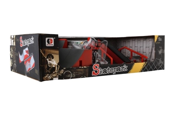 Skatepark Set mit Rampe und Finger-Skateboard