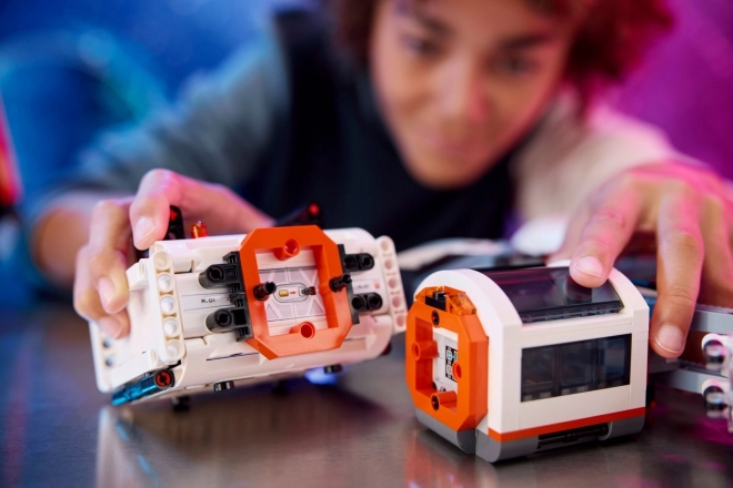 LEGO Technic VTOL Transportraumschiff