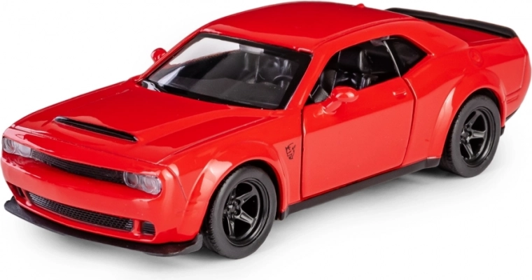 Metallkarosserie und Gummireifen