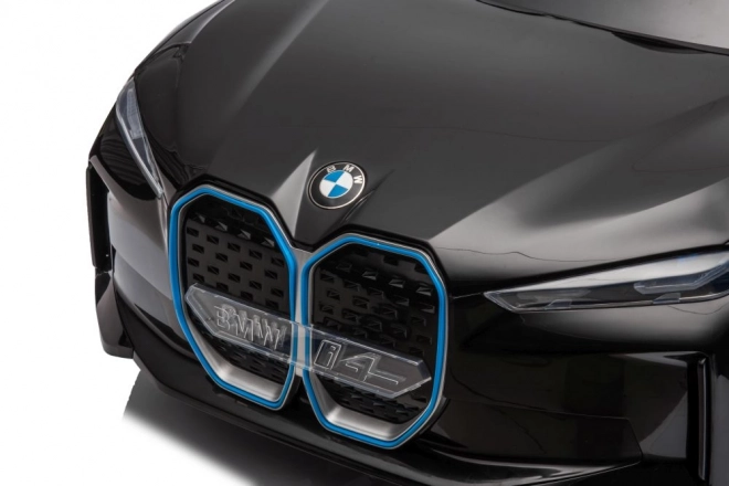 Elektrisches Auto BMW i4 4x4 schwarz
