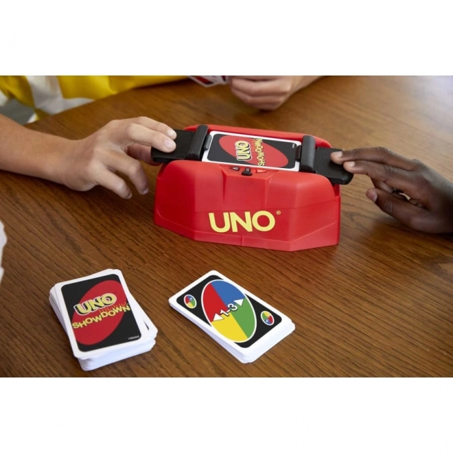 Uno Showdown Kartenspiel