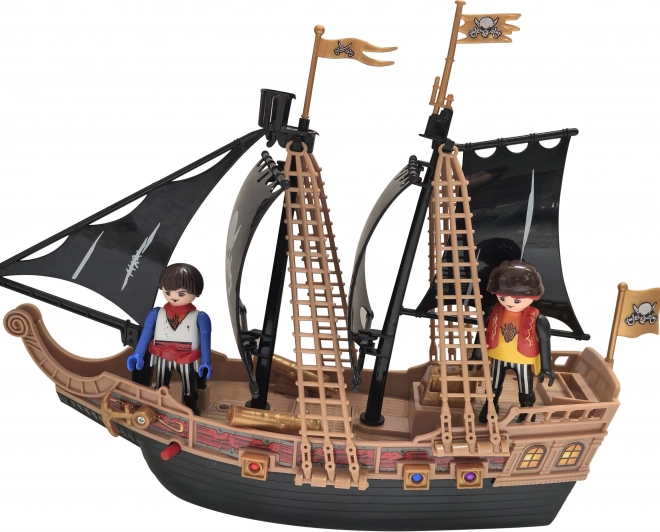 Piratenschiff mit Figuren sowie Licht- und Soundeffekten 30 cm