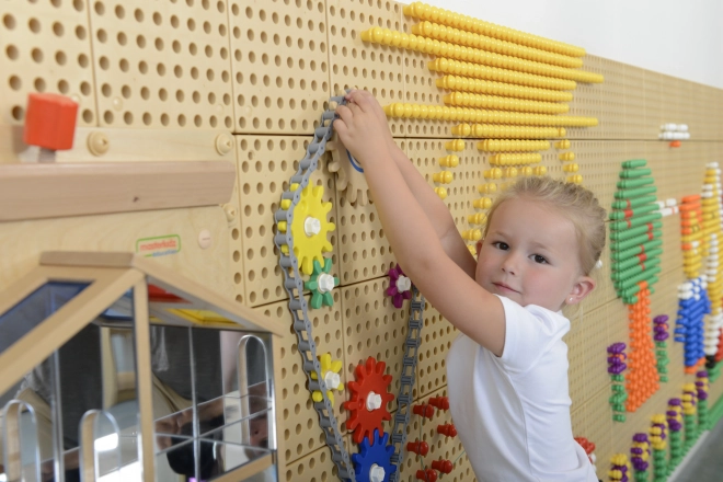 Masterkidz Wandtafel Zahnräder und Kette Bauset