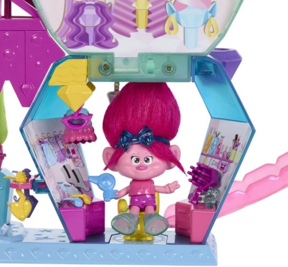 Puppe Poppy und viele Mode-Accessoires