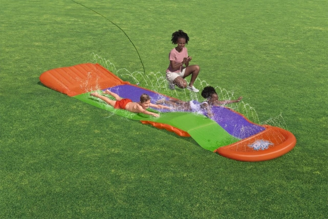 Wasserrutsche für Kinder 3+ mit Sprinkler und Rampe