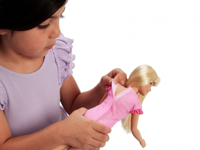 Meine erste Barbie Puppe mit beweglichen Gliedmaßen und Kätzchen