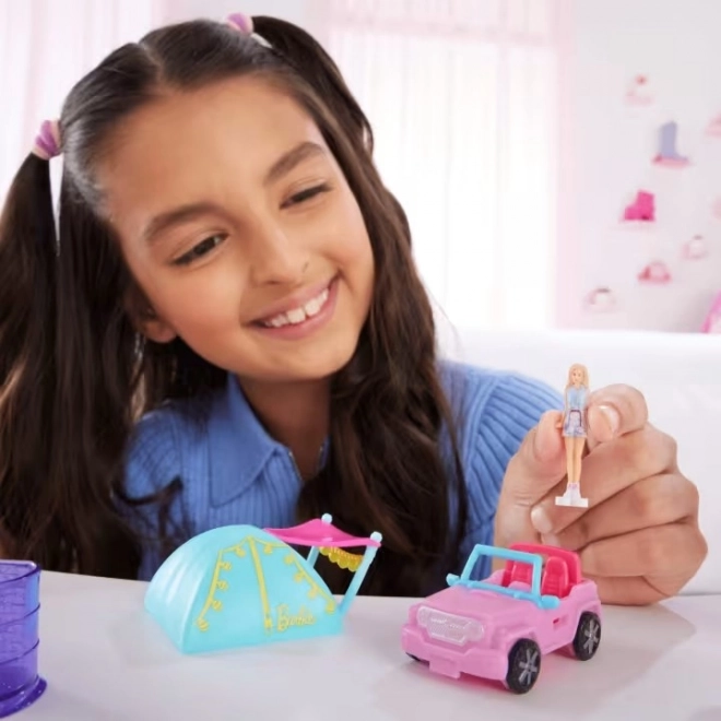 Barbie Mini Barbieland Fahrzeugset mit Puppe