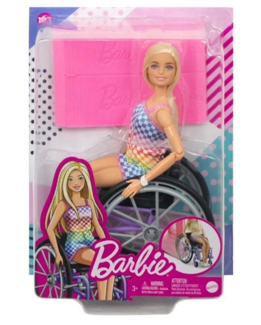 Barbie Rollstuhlfahrerin im karierten Overall