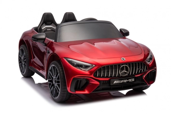 Mercedes AMG SL63 rot lackiertes Auto mit Batterie